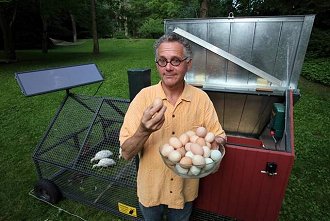 loghud.com - New Front Yard Coop lets chickens roam freely — and safely — around your yard